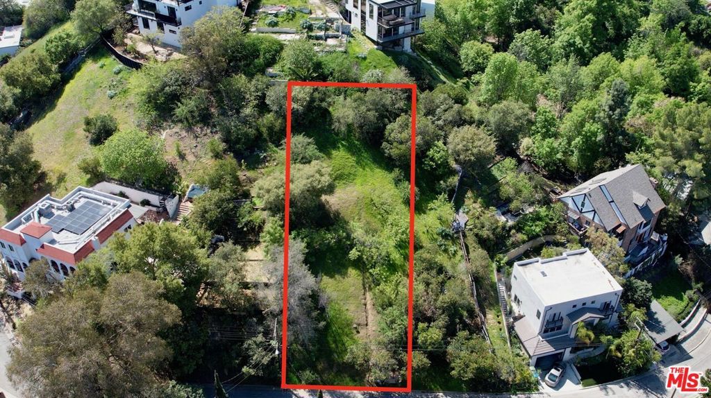 1127 Oneonta Drive, Los Angeles