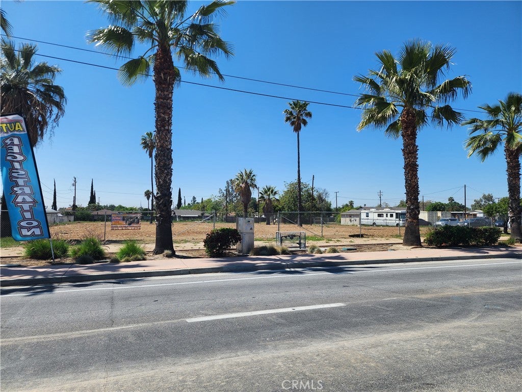 Photo of Listing #IV25093701