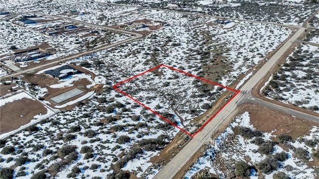 9077 Mesquite Street, Phelan