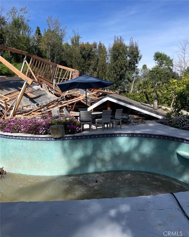 3811 Ventura Canyon Avenue, Sherman Oaks