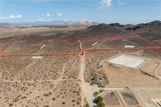 35 35th Street W & Truman Road, Rosamond