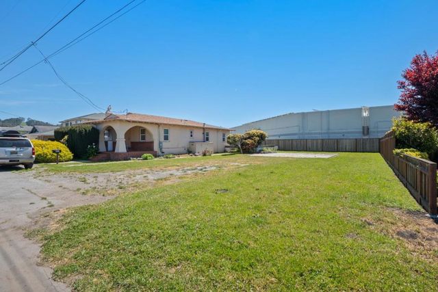 411 Belleville, Half Moon Bay