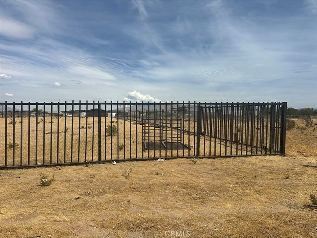 Hesperia Road, Hesperia