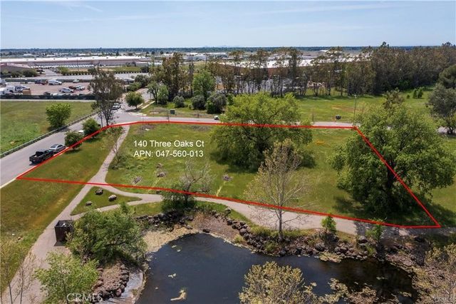 140 Three Oaks Court, Chico