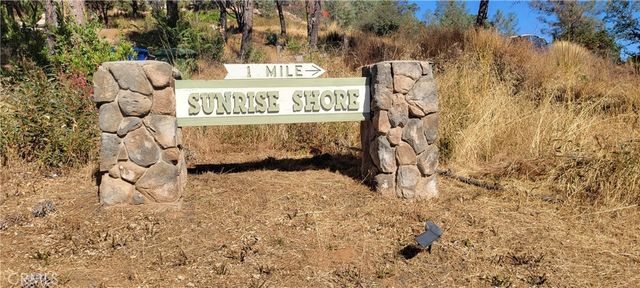 6151 Sunrise Drive, Lower Lake