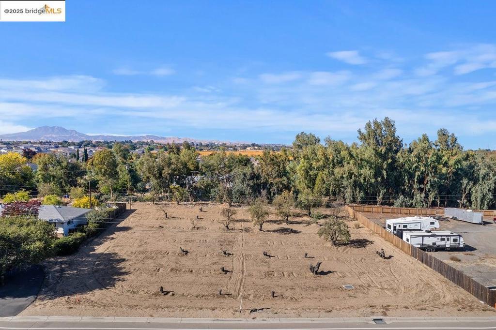 Photo of Listing #41099427