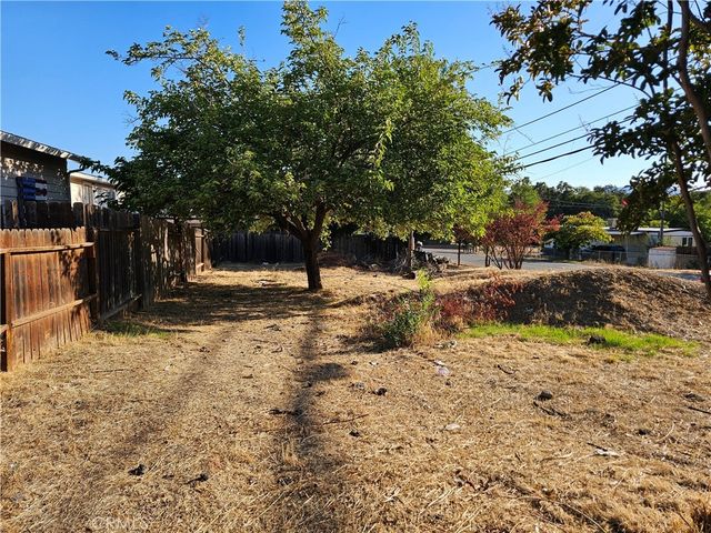15903 40th Avenue, Clearlake