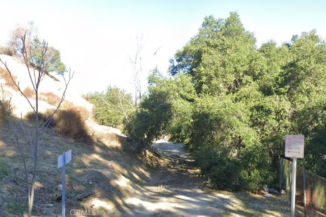 9646 Oak Bend Drive, Tujunga