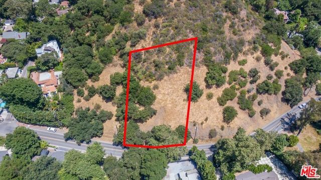 2250 Benedict Canyon Drive, Beverly Hills