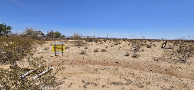 61329 Moon Drive, Landers