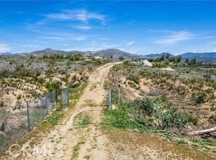 40120 Perryman Lane, Hemet