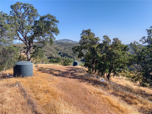 1034 Round Ball Road, Clearlake Oaks