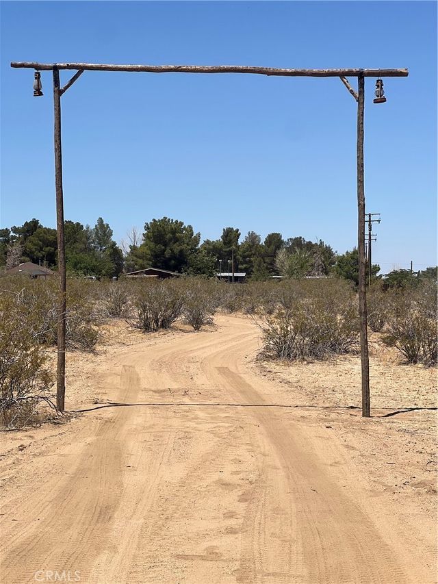 Loma Vista Road, Apple Valley