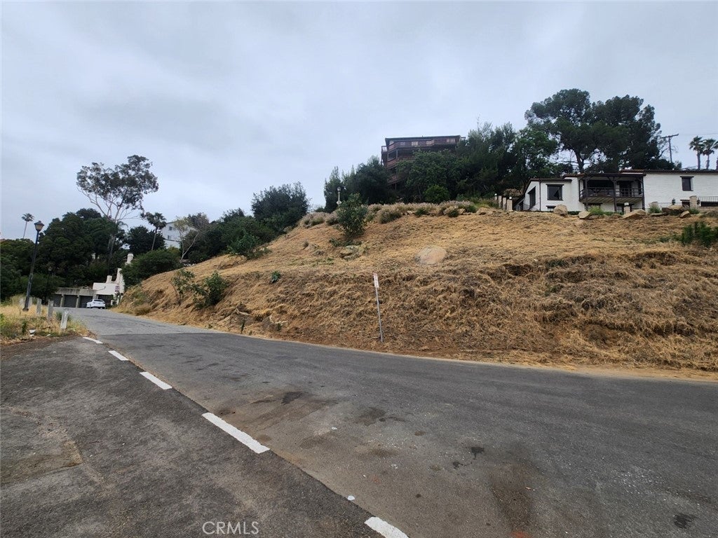 Indian Hill, Riverside