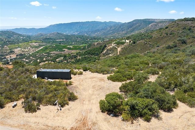 15 Via Escalon, Temecula
