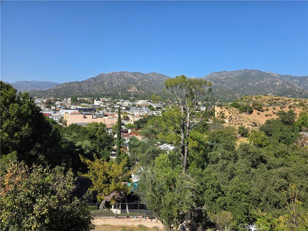 9739 Oak Bend Drive, Tujunga