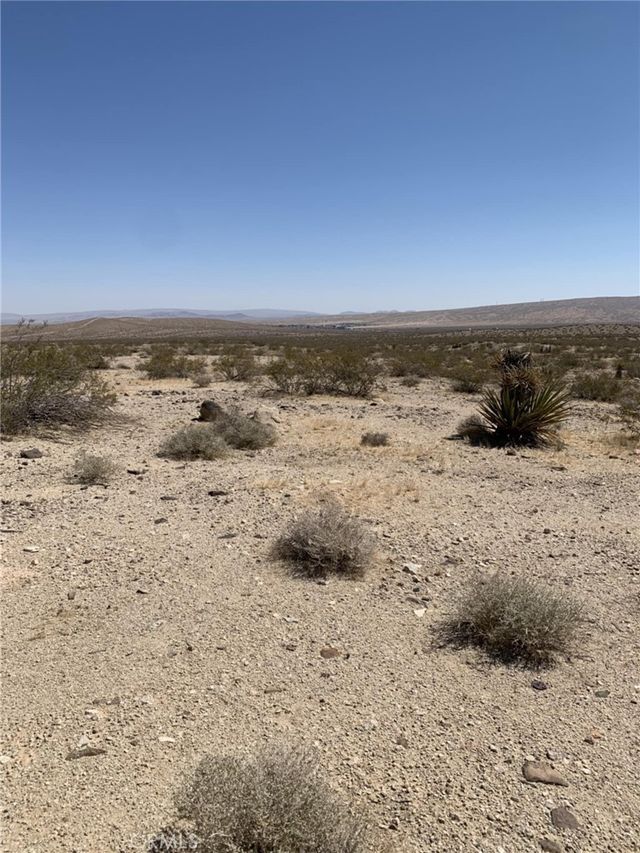 Sidewinder Road, Barstow