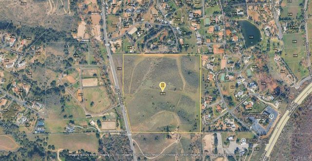 Mission Road, Fallbrook