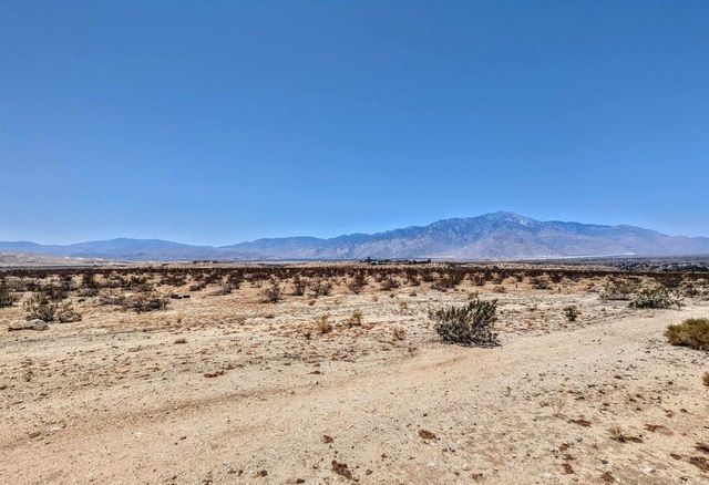 Mccarger Road, Desert Hot Springs
