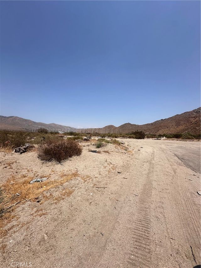 4 Aka C Street, Cabazon