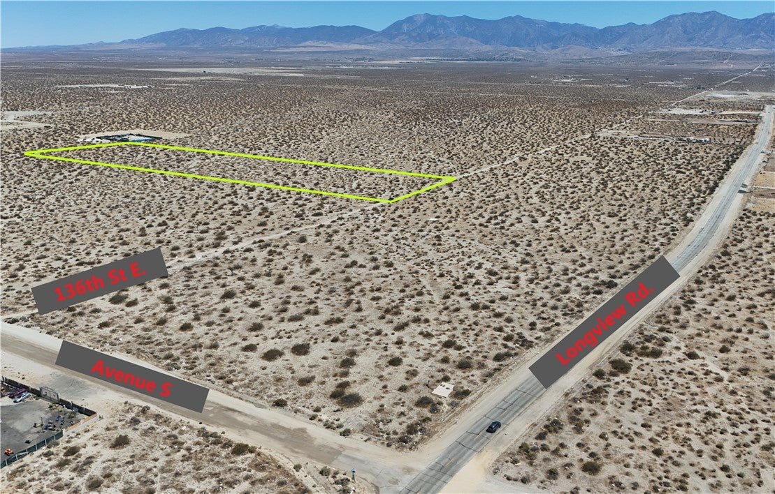 Photo of Listing #IV25166837