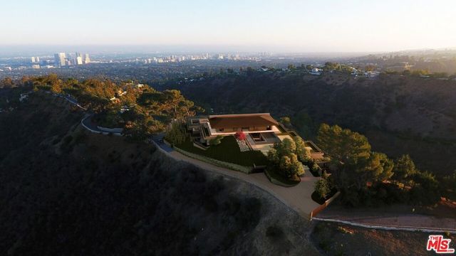 1785 Summitridge Drive, Beverly Hills