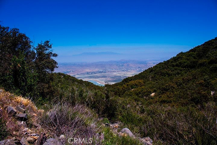 34550 S. Main Divide, Lake Elsinore