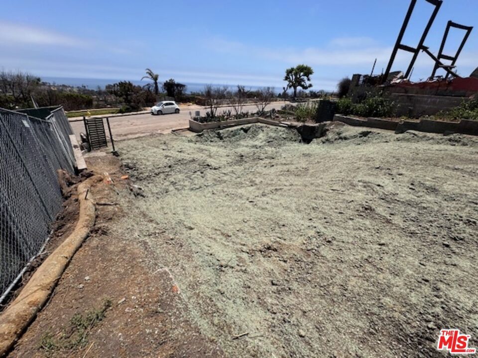 Photo of Listing #25576119