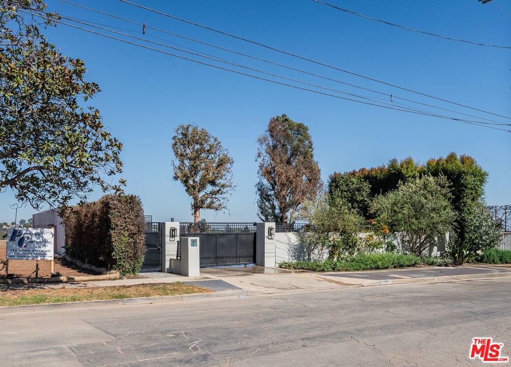 Photo of Listing #25577169