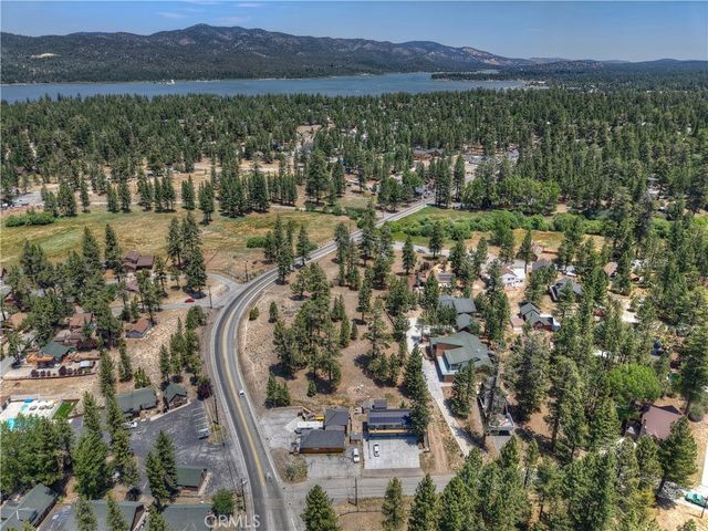 Big Bear Boulevard, Big Bear Lake