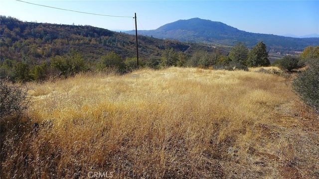 Crestline Drive, Round Mountain