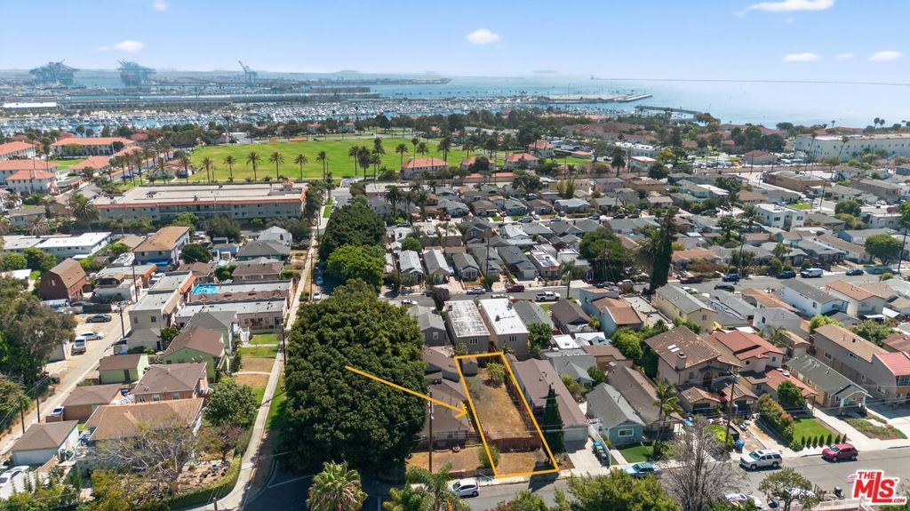 Photo of Listing #25582603