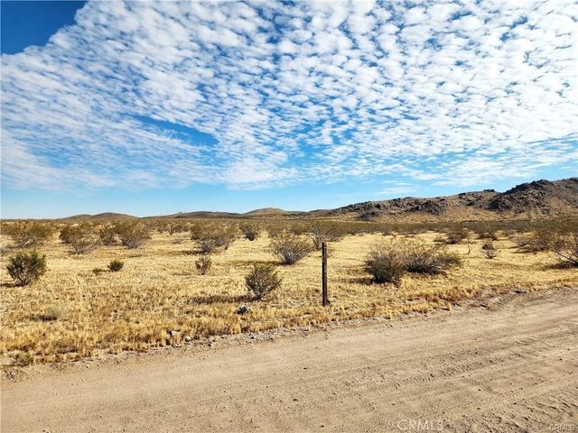 Morro Road, Apple Valley