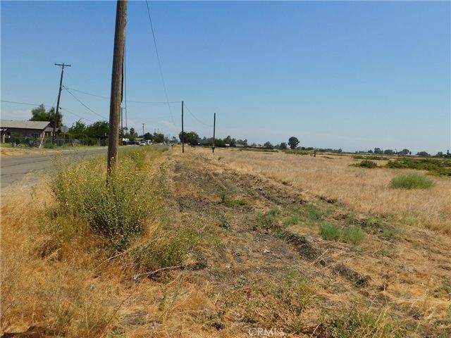 Christian Avenue, Dos Palos