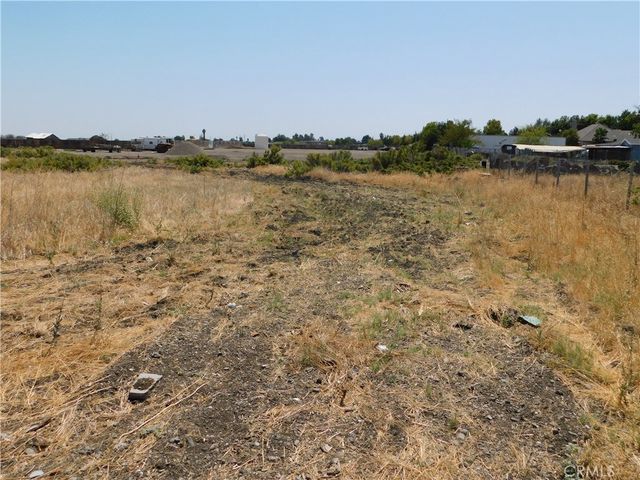 Christian Avenue, Dos Palos