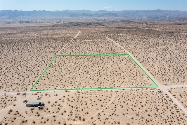 2549 Delaware Avenue, Joshua Tree