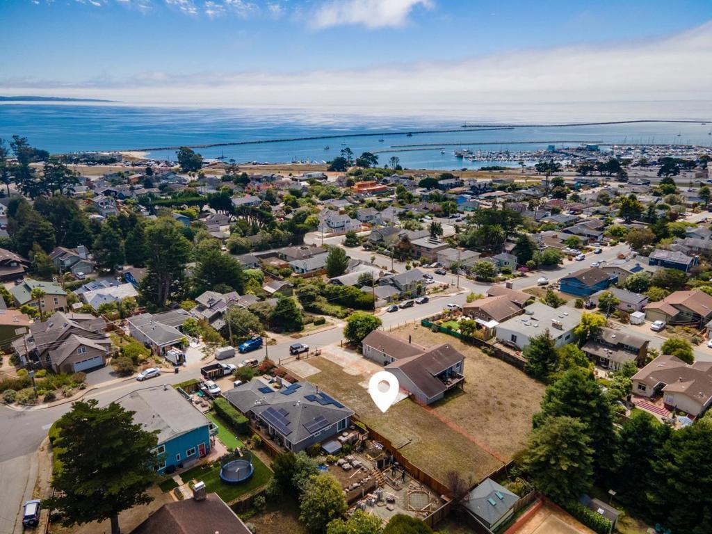 Photo of Listing #ML82019327