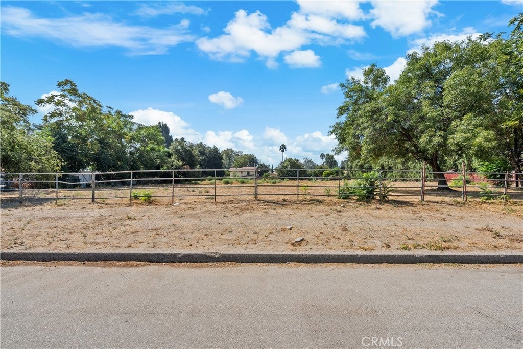 22180 Chatsworth, Chatsworth