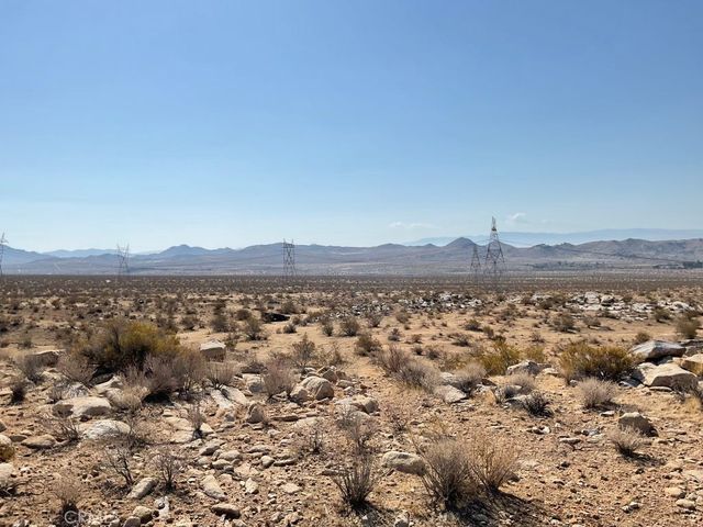 Quarry Road, Victorville