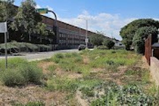112 N Merrill Street, Corona