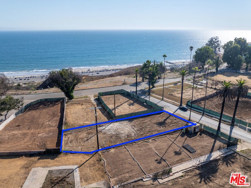 Photo of Listing #25585047