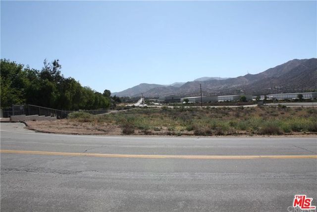 Vac/cor Soledad Canyon R, Acton