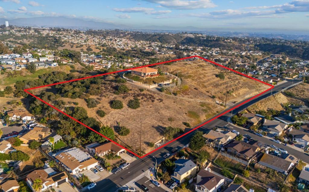 Photo of Listing #PTP2506679