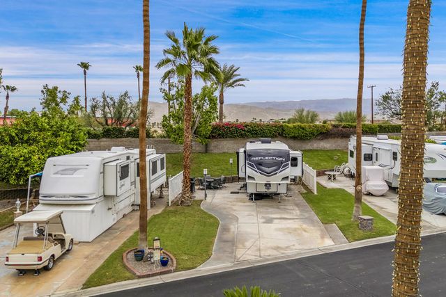 69411 Ramon Rd #32, Cathedral City