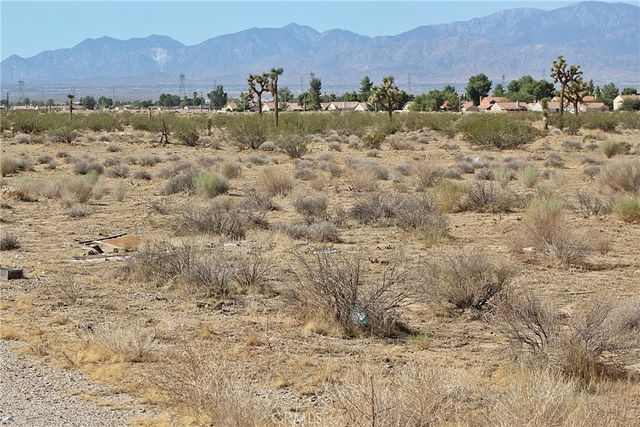 1111 Rhode Island Road, Adelanto