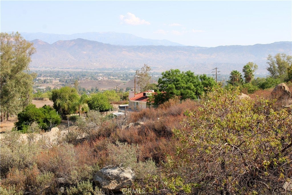 10 Vista Del Valle, Hemet