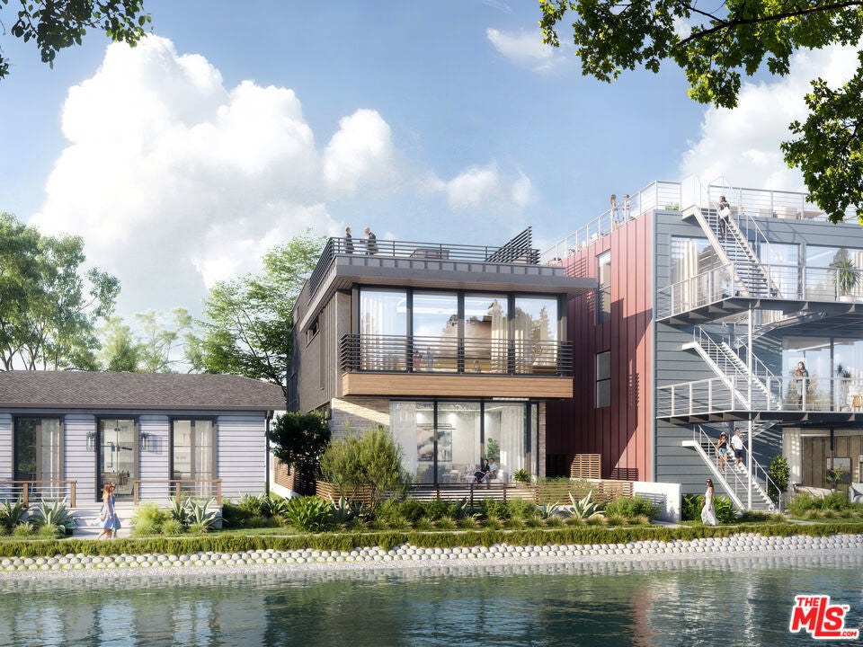 Photo of Listing #25589535