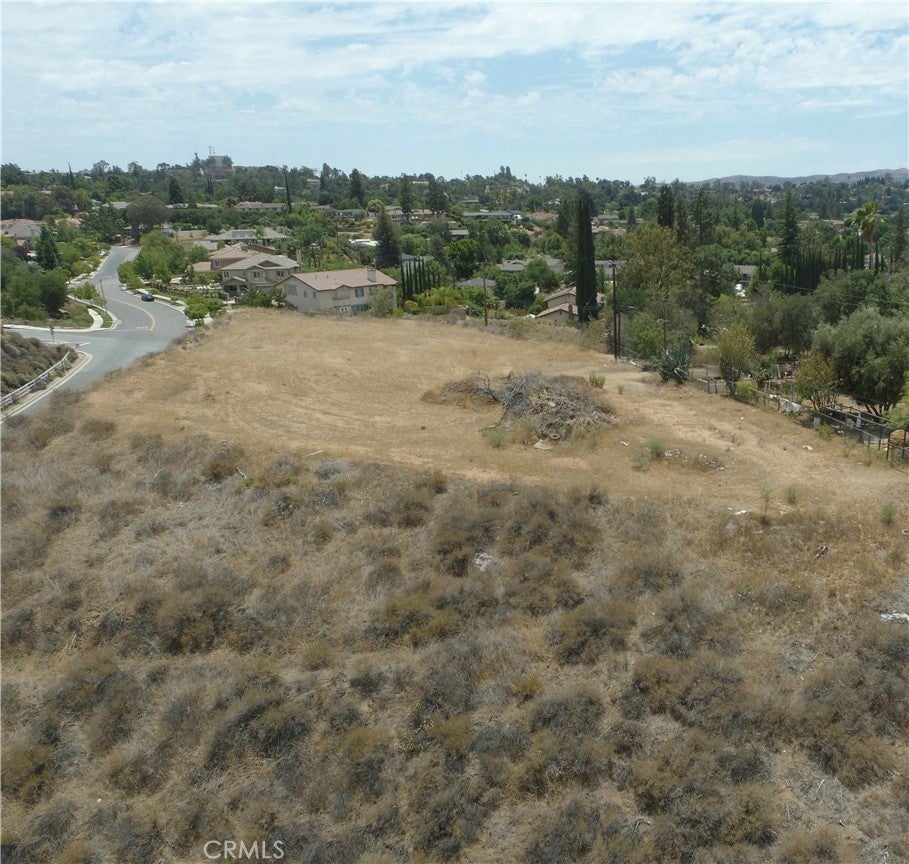 Photo of Listing #IV25210086