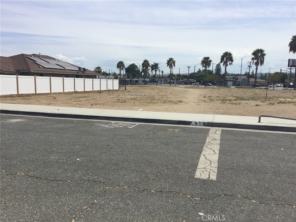 Bushnell Avenue, Riverside