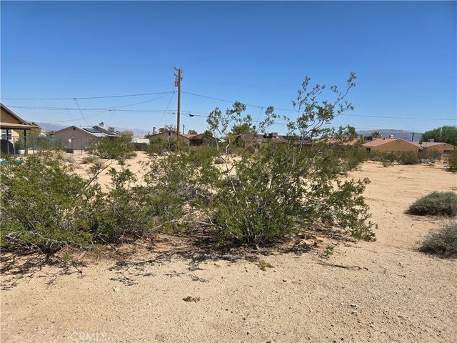 1235 Daisy Avenue, 29 Palms